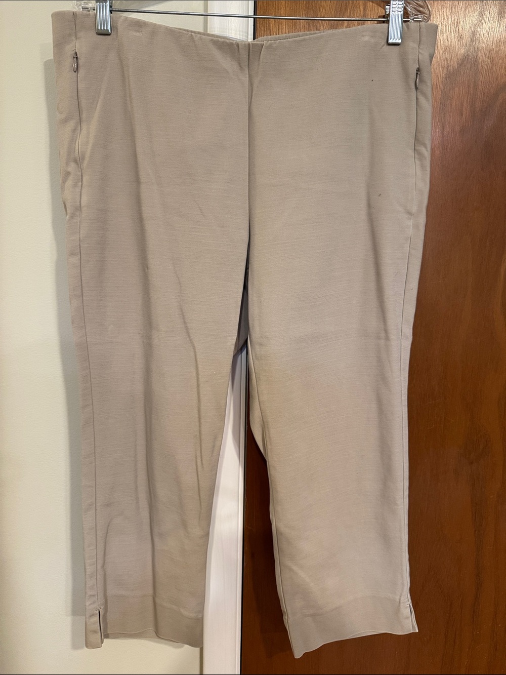 J. Jill Taupe Stretch Cropped Pants